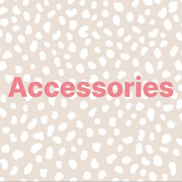 Accessories 🤍 - Picture 1 of 1